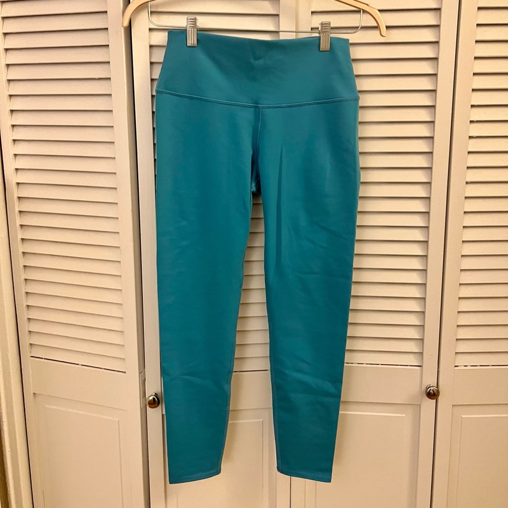 Turquoise Alo Leggings in size M